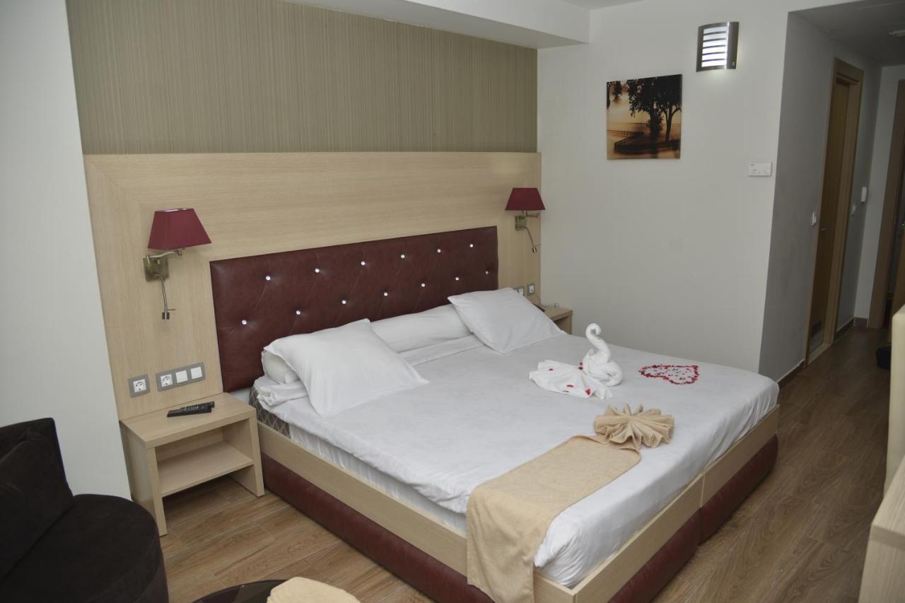Hotel Amsterdam Rouiba Екстер'єр фото
